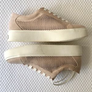 Dr. Scholl’s Kinney sneakers